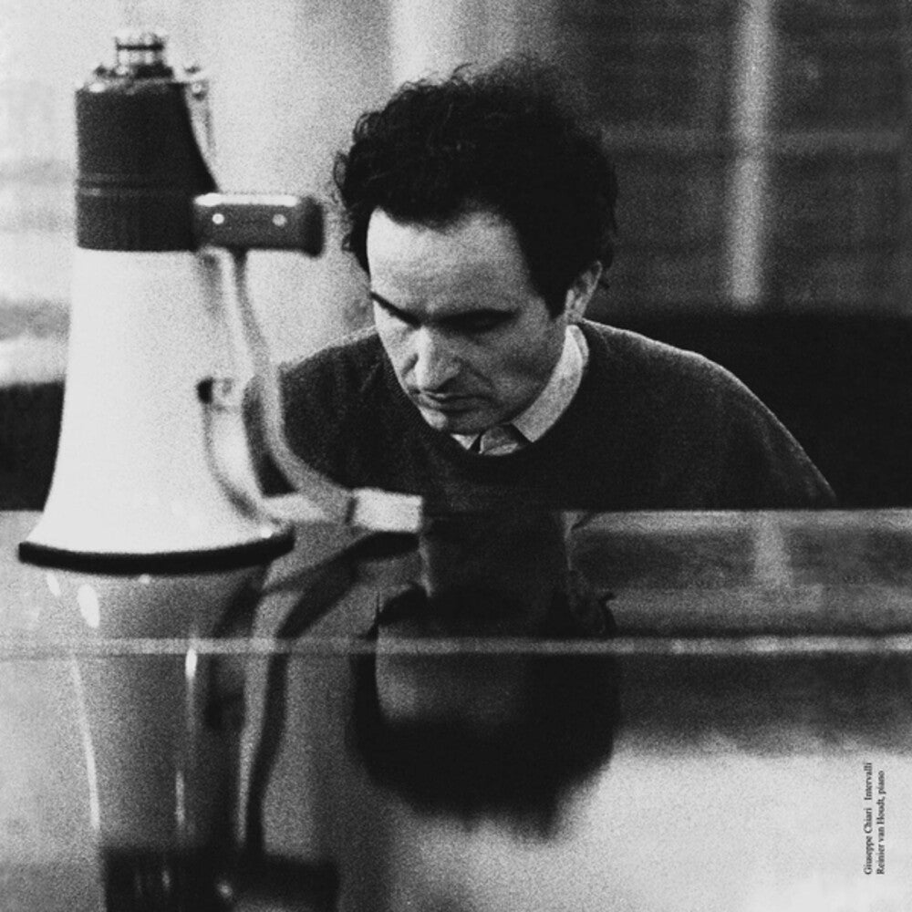 the album cover for Giuseppe Chiari - Intervalli