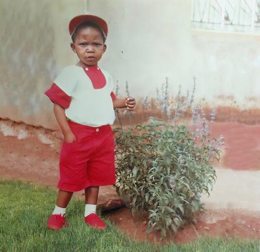 the album cover for Malcolm Jiyane Tree-O - True Story