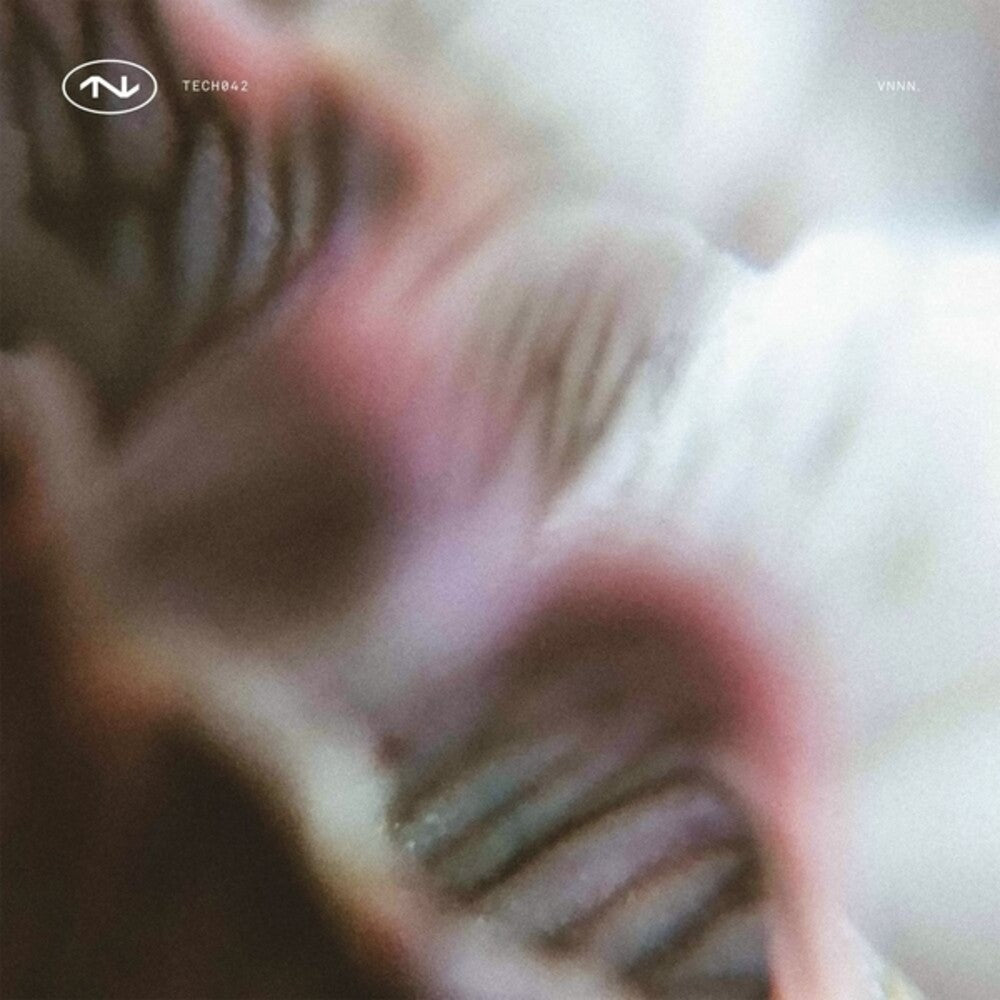 the album cover for Vnnn - Tech042 (Ep)
