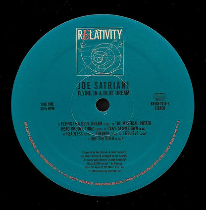 Joe Satriani - Flying In A Blue Dream