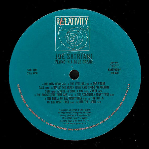 Joe Satriani - Flying In A Blue Dream